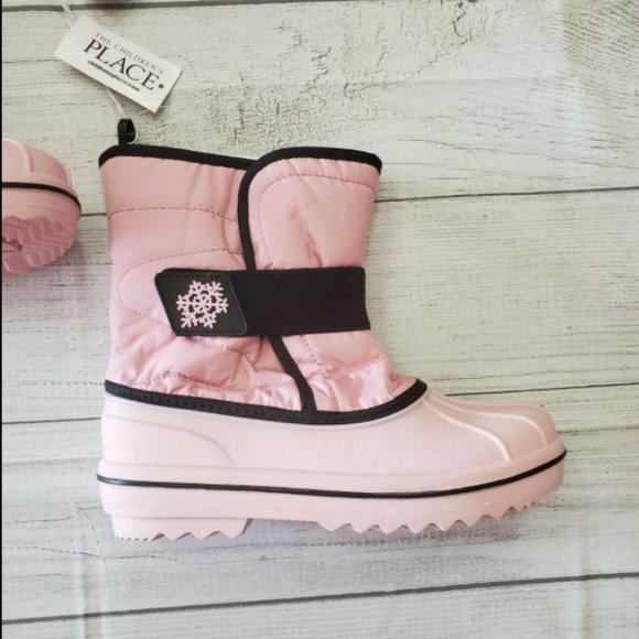 The Children's Place Other - The Childrens Place Pink Snow Boot Youth Sz 3